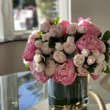 Spring Bloom Bouquet in 18 cm Glass Cylinder with Leaf