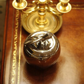 La Pomme Candle (Silver)